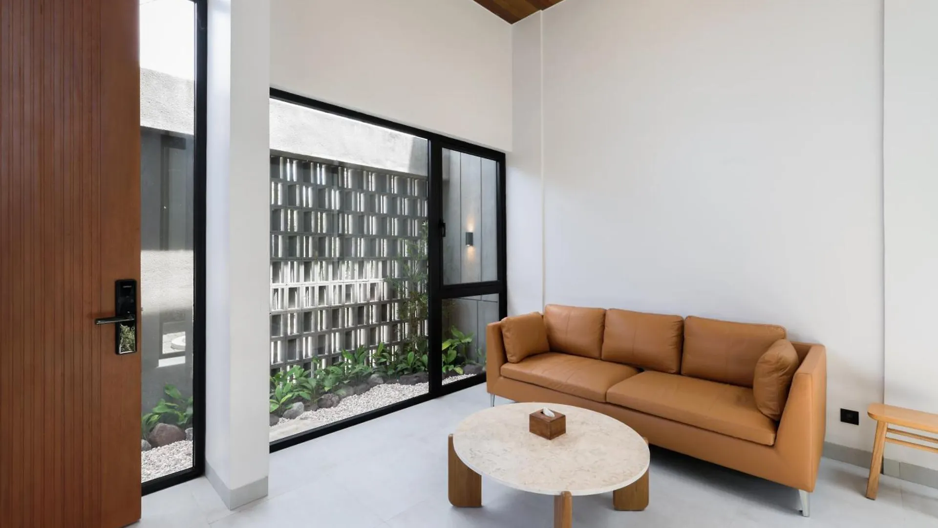 Rumah Christa Seminyak 0*,